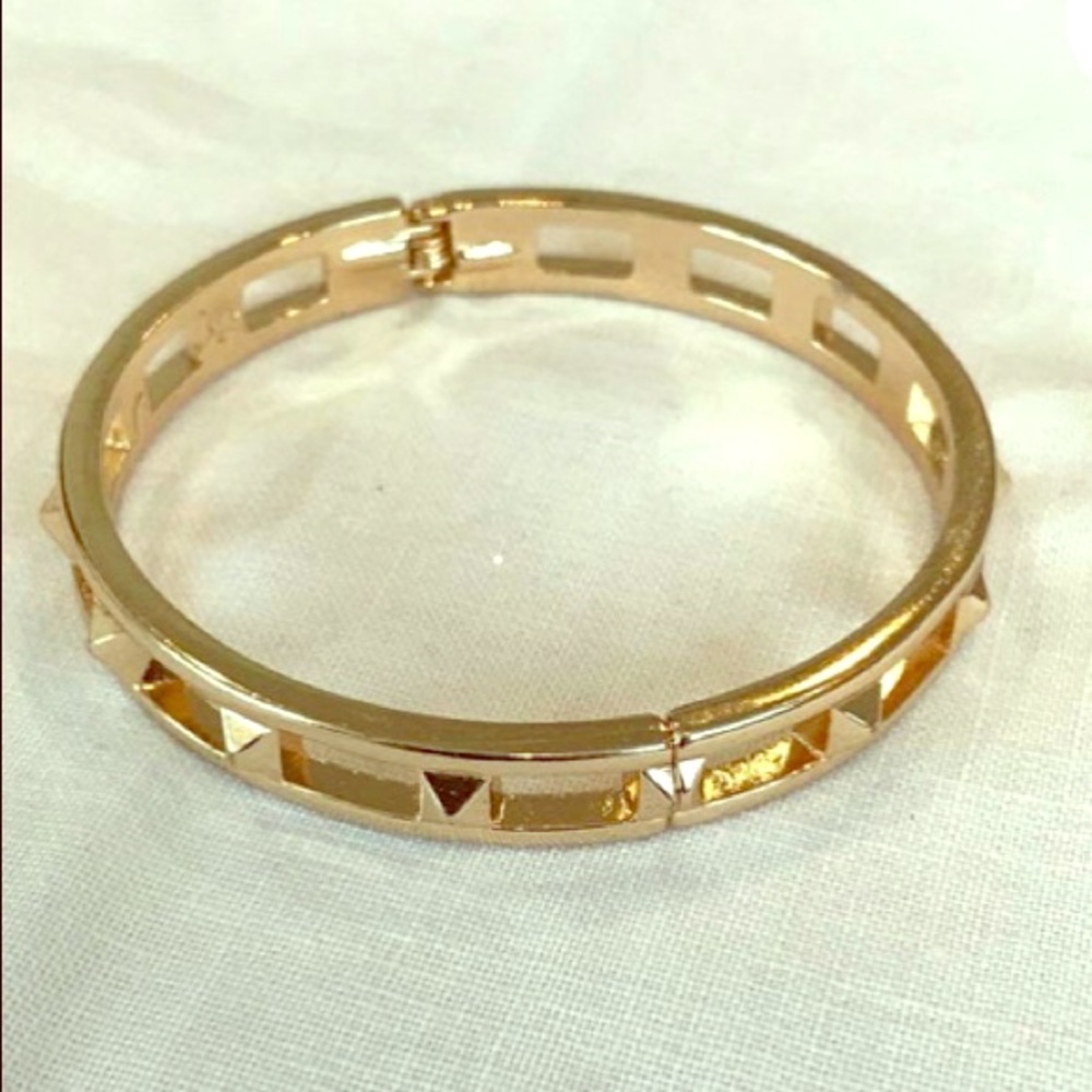 Premier Designs Star Studded Hinge Bracelet